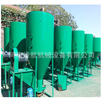 現(xiàn)貨供應(yīng)立式飼料攪拌機(jī) 養(yǎng)豬飼料攪拌機(jī) 自吸式飼料粉碎攪拌機(jī)