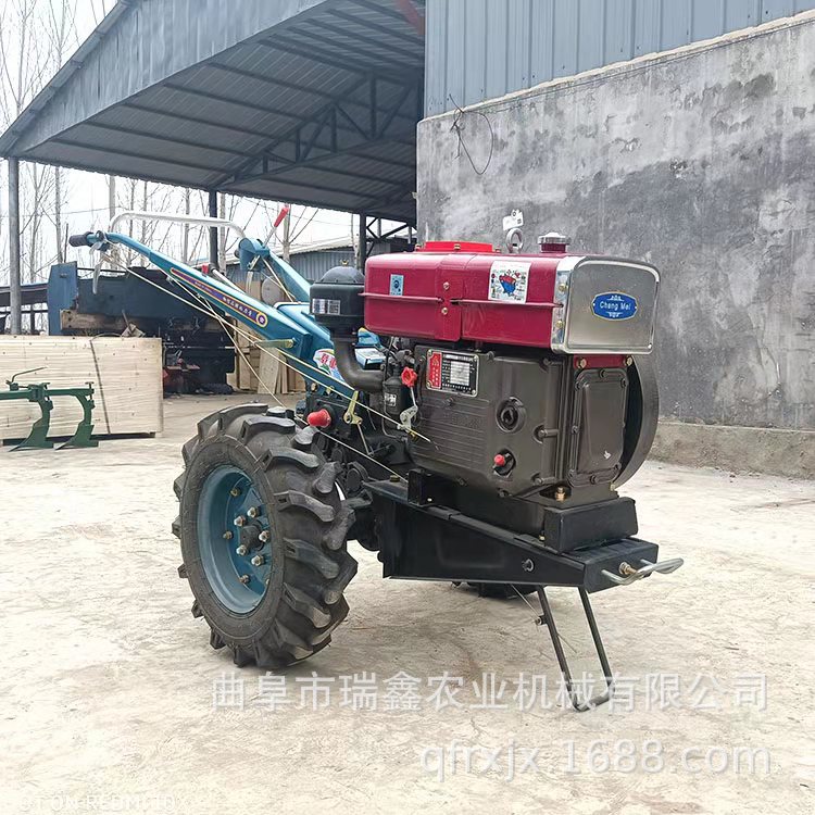 手扶拖拉機細節(jié)圖片