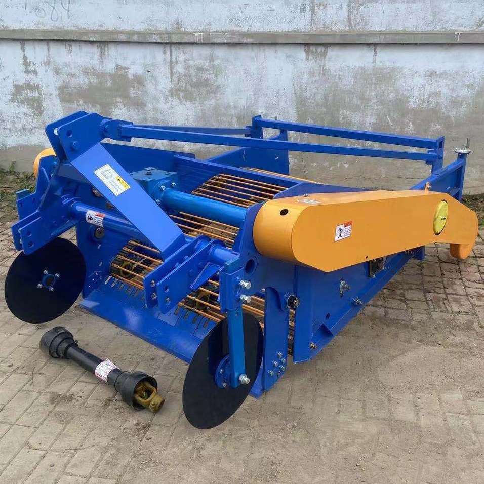 小型四輪拖拉機(jī)帶単壟土豆收獲機(jī) 防纏草土豆收獲機(jī)0.9米土豆收