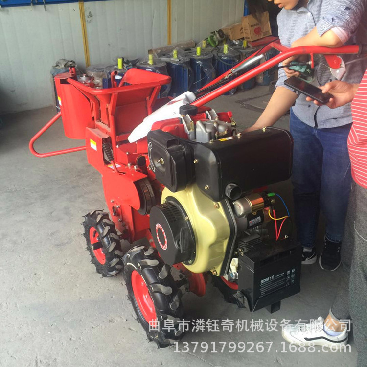 手推玉米收獲機