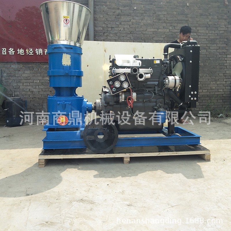 7立方tmr飼料攪拌機飼料化肥等顆粒狀物料均可攪拌喂牛飼料攪拌機