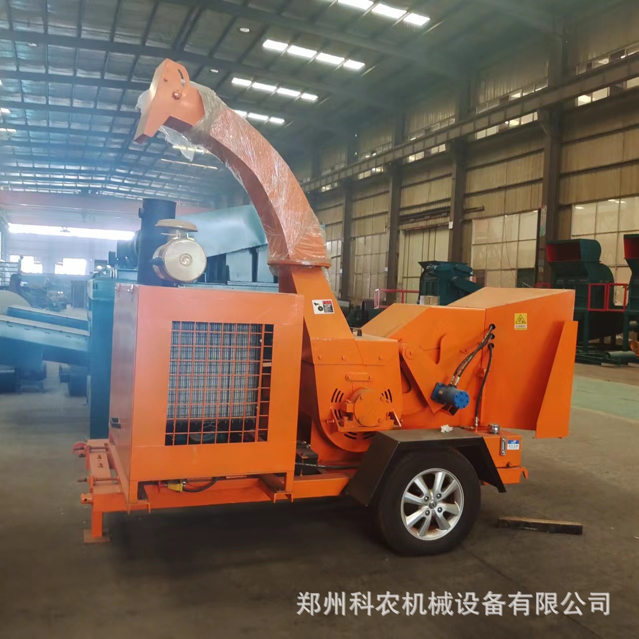 移動(dòng)樹(shù)枝粉碎機(jī)