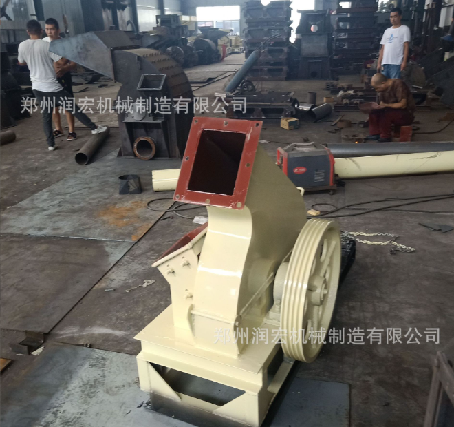 盤式木材削片機邊角料粉碎設備高噴式打片機樹枝木墩破碎機器廠家