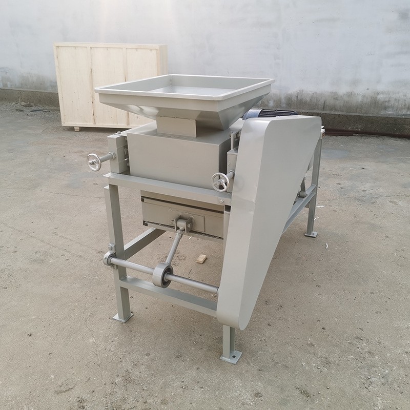 休閑零食堅(jiān)果破殼機(jī)自動(dòng)杏仁脫皮機(jī)核桃破殼機(jī)巴旦木剝殼機(jī)