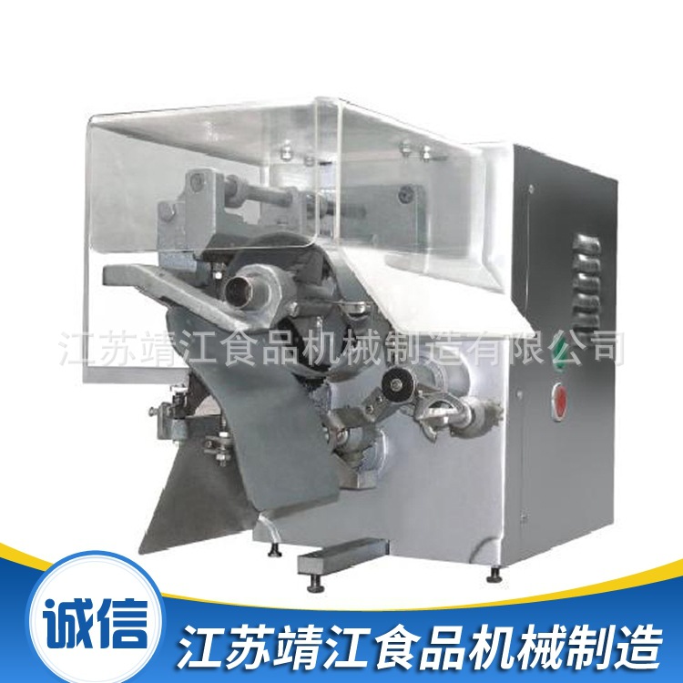 蘋果去皮捅核切瓣機.jpg
