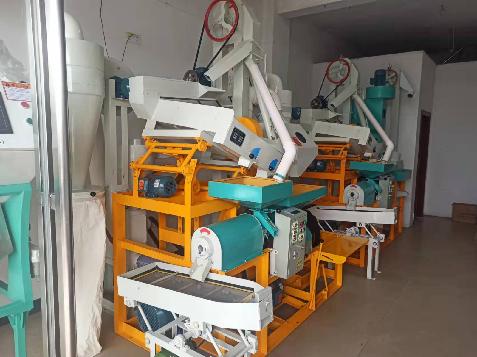 供應20型全自動大型碾米機 小麥脫皮磨米機 超市砂輥打米機