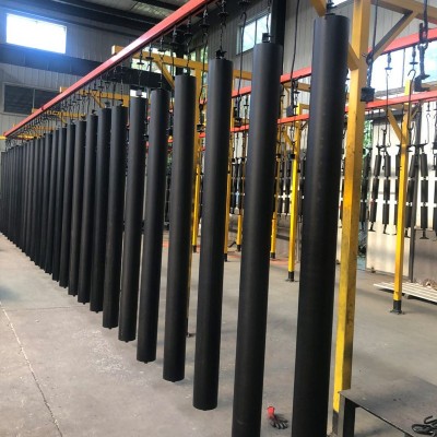 山東廠家貨源 各種尺寸礦用托輥 水泥廠托輥 電廠托輥 詳情請(qǐng)咨詢(xún)