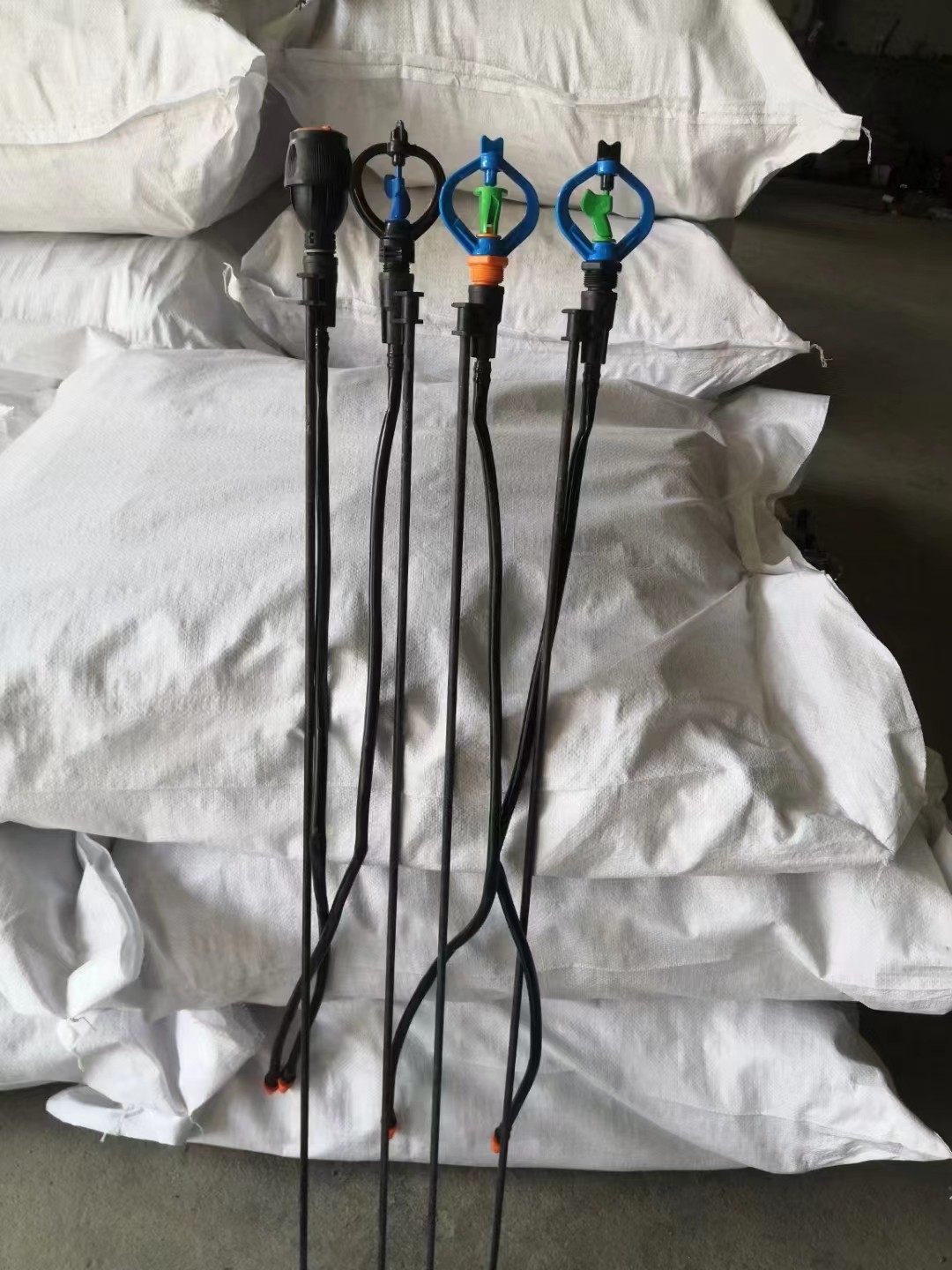 愛潤節露天噴灌用1米地插中噴整套 噴灑均勻 不傷苗