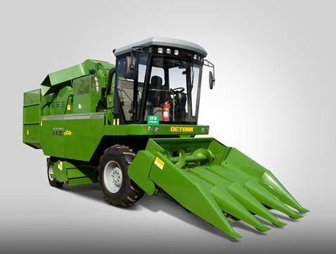 中聯(lián)重科4YZ-4CM1自走式玉米收獲機(jī)