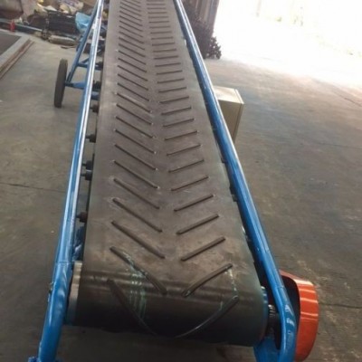 正鑫廠家定制皮帶輸送機 升降帶式上料機 爬坡輸送帶 糧食裝車