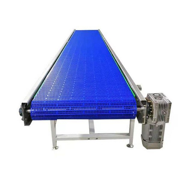 聚乙烯PE塑料鏈板轉彎輸送機物流快遞流水線PVC擋板式爬坡提升機