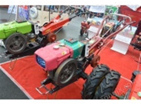 白龍101B-3型手扶拖拉機(jī)
