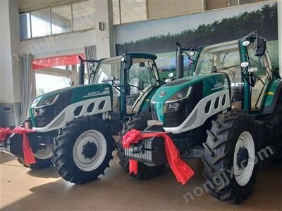 雷沃阿波斯拖拉機 百年品牌 品質(zhì)
