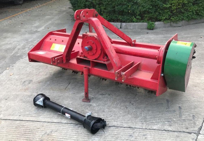 安徽衛(wèi)民4J-180型秸稈粉碎還田機(jī)