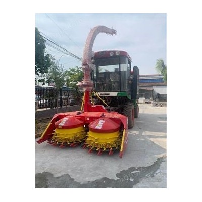 2400型青儲(chǔ)機(jī)割臺(tái)4