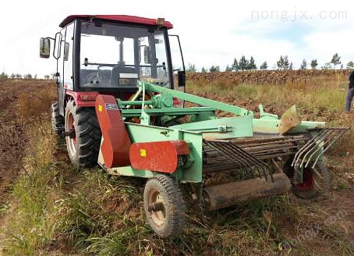 武川興農4U-2型馬鈴薯收獲機