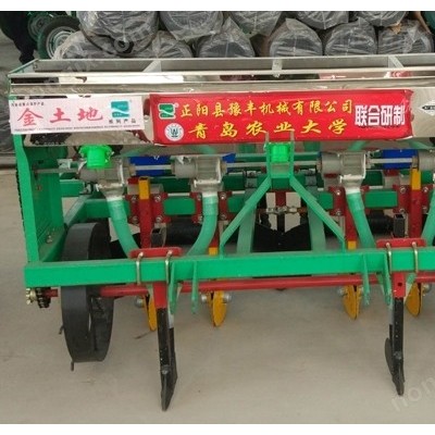 花生覆膜起壟施肥精量播種機(jī)（兩壟四行）