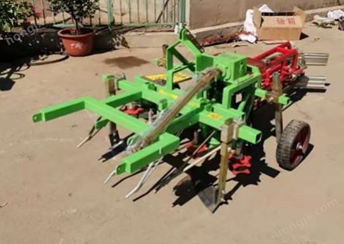 黑山建國4HW-2(990)型花生挖掘機