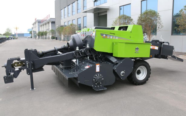 9YF-2.4D型雙倉方捆打捆機（2025款）