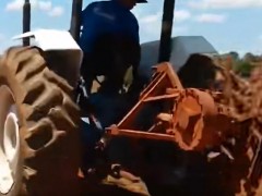 這款改裝農機真牛，簡直就是刨地神器