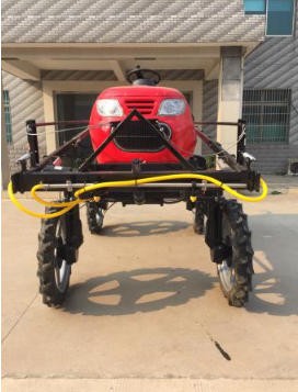 雪絨花3WP-600自走式噴桿噴霧機