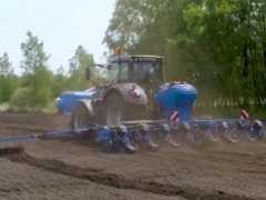 功能強大的播種農機，這都誰發明的，真是個天才